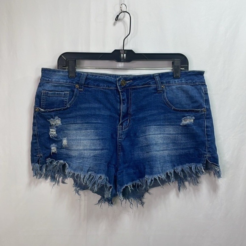 🐄 Jean shorts raw hem distressed